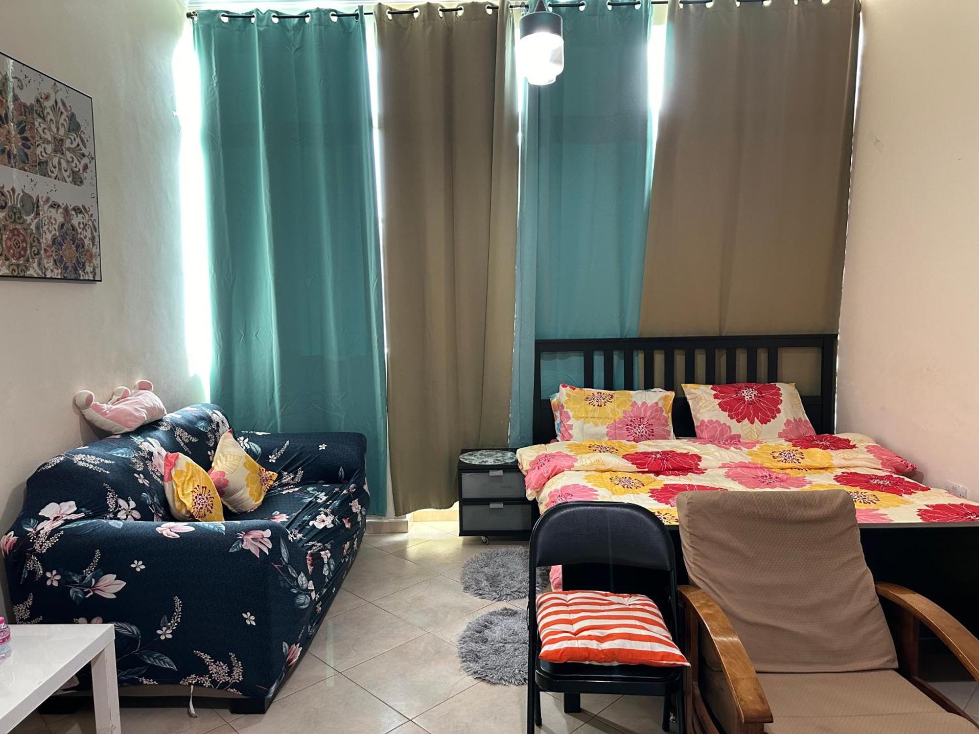 Hospedagem domiciliar Furnished Hall Private With Private Washroom Shared Near Alwahda Mall Muroor Flat1002 Abu Dhabi