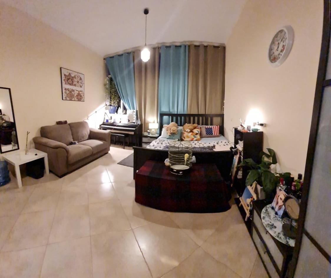 Furnished Hall Private With Private Washroom Shared Near Alwahda Mall Muroor Flat1002 Hospedagem domiciliar Abu Dhabi